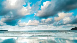 BMKG gives Labuan Bajo hourly weather forecast